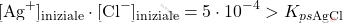 \[ [\text{Ag}^+]_{\text{iniziale}} \cdot [\text{Cl}^-]_{\text{iniziale}} = 5 \cdot 10^{-4} > K_{ps \text{AgCl}} \]